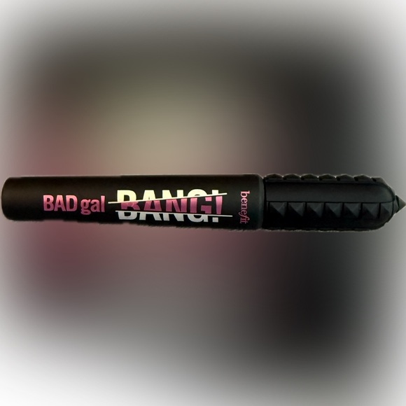 đź–¤BENEFIT COSMETICSđź–¤BADgal BANG! Volumizing Mascara in Intense Pitch Black/NIP - Picture 3 of 4